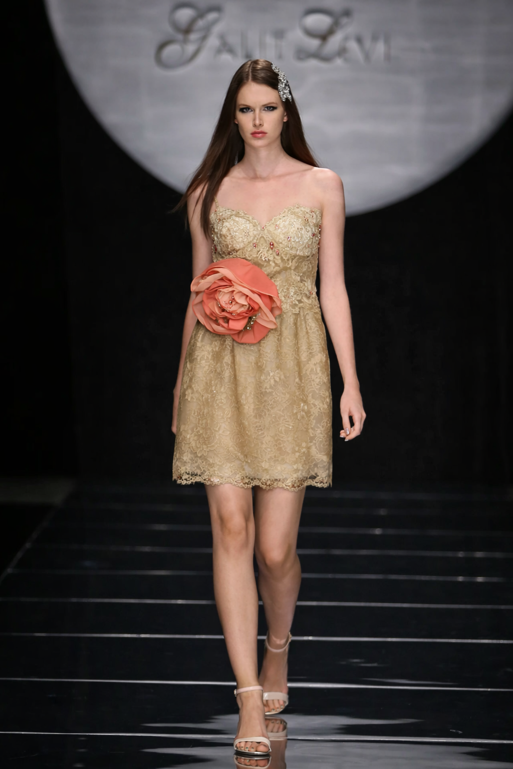 THE CARRIE BRADSHAW FLOWER DRESS