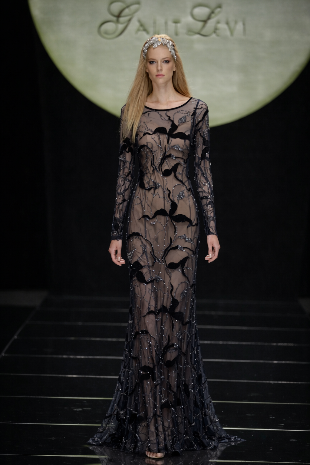 DEEP BLUE VELVET LACE LONG SLEEVES GOWN