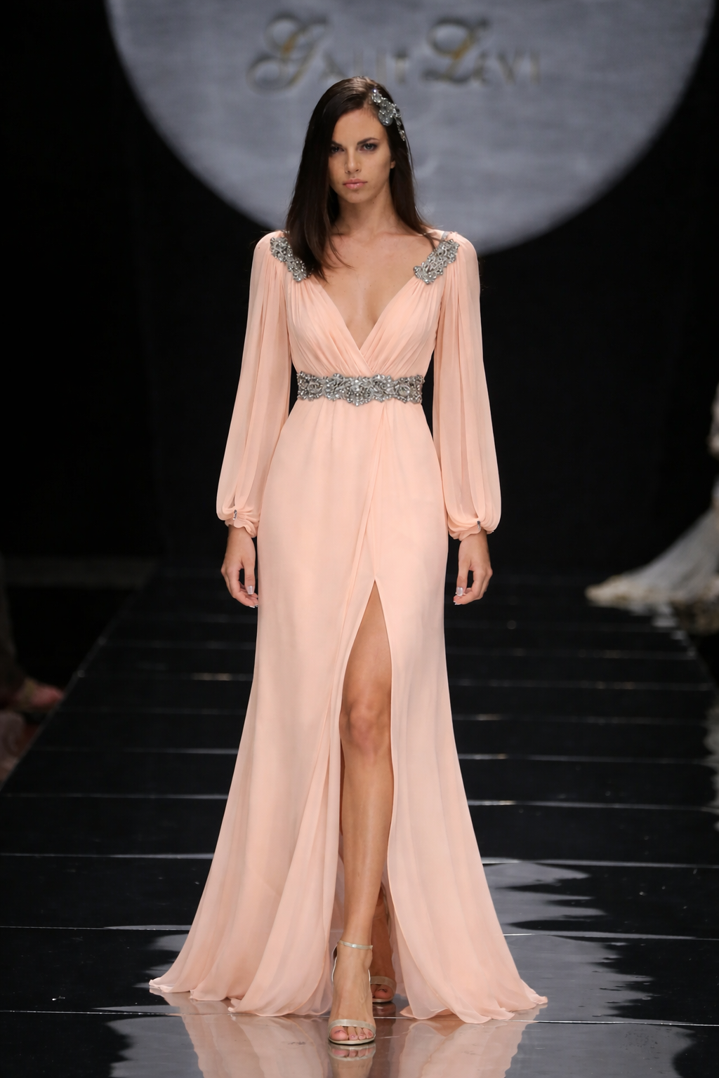 OPEN SLEEVES V DRESS