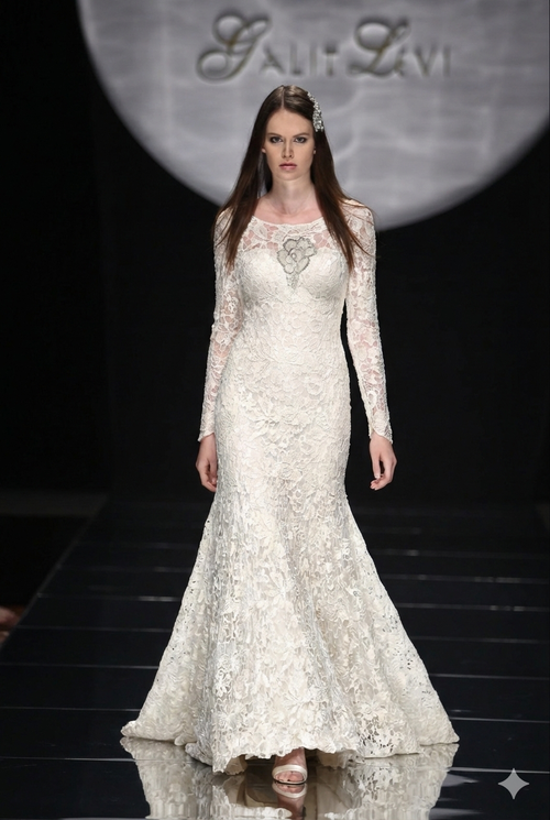 BIG FLOWERS GUIPURE LACE LONG SLEEVES GOWN
