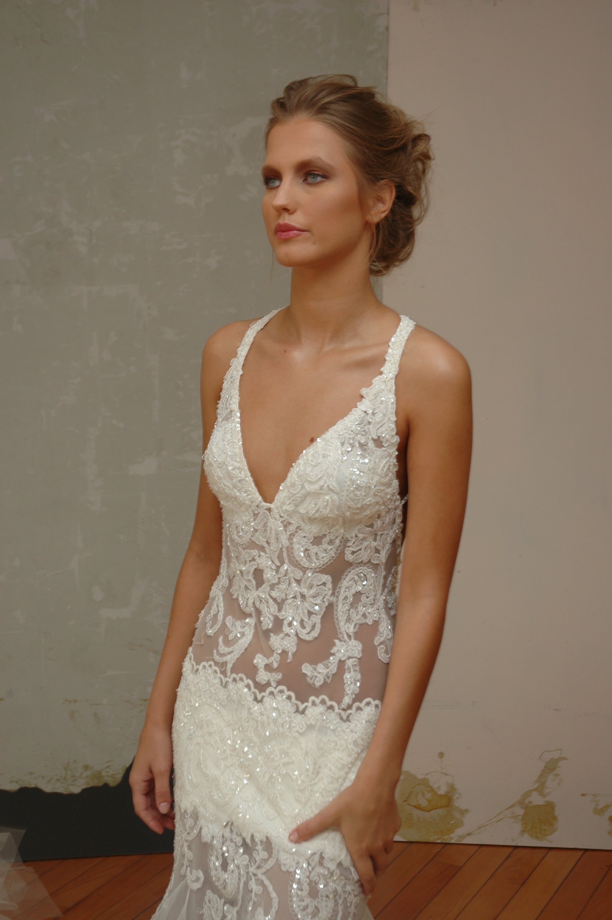 VINTAGE LACE ILLUSION WEDDING GOWN